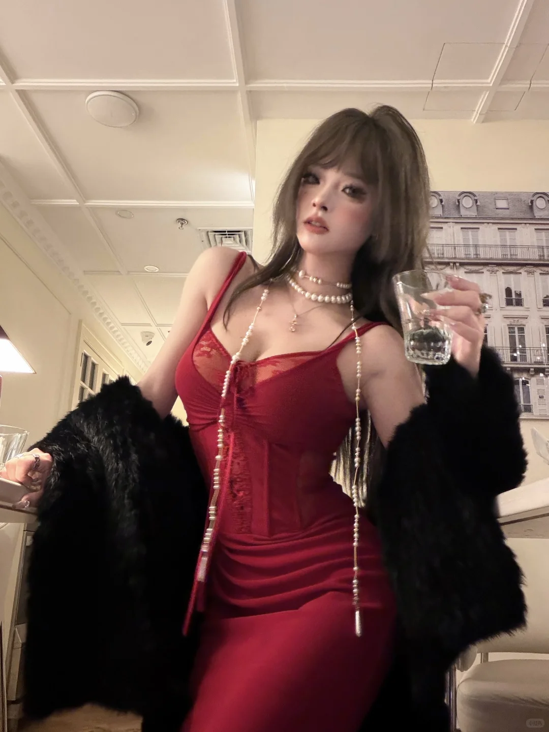 红裙真的是风情万种啊🥀