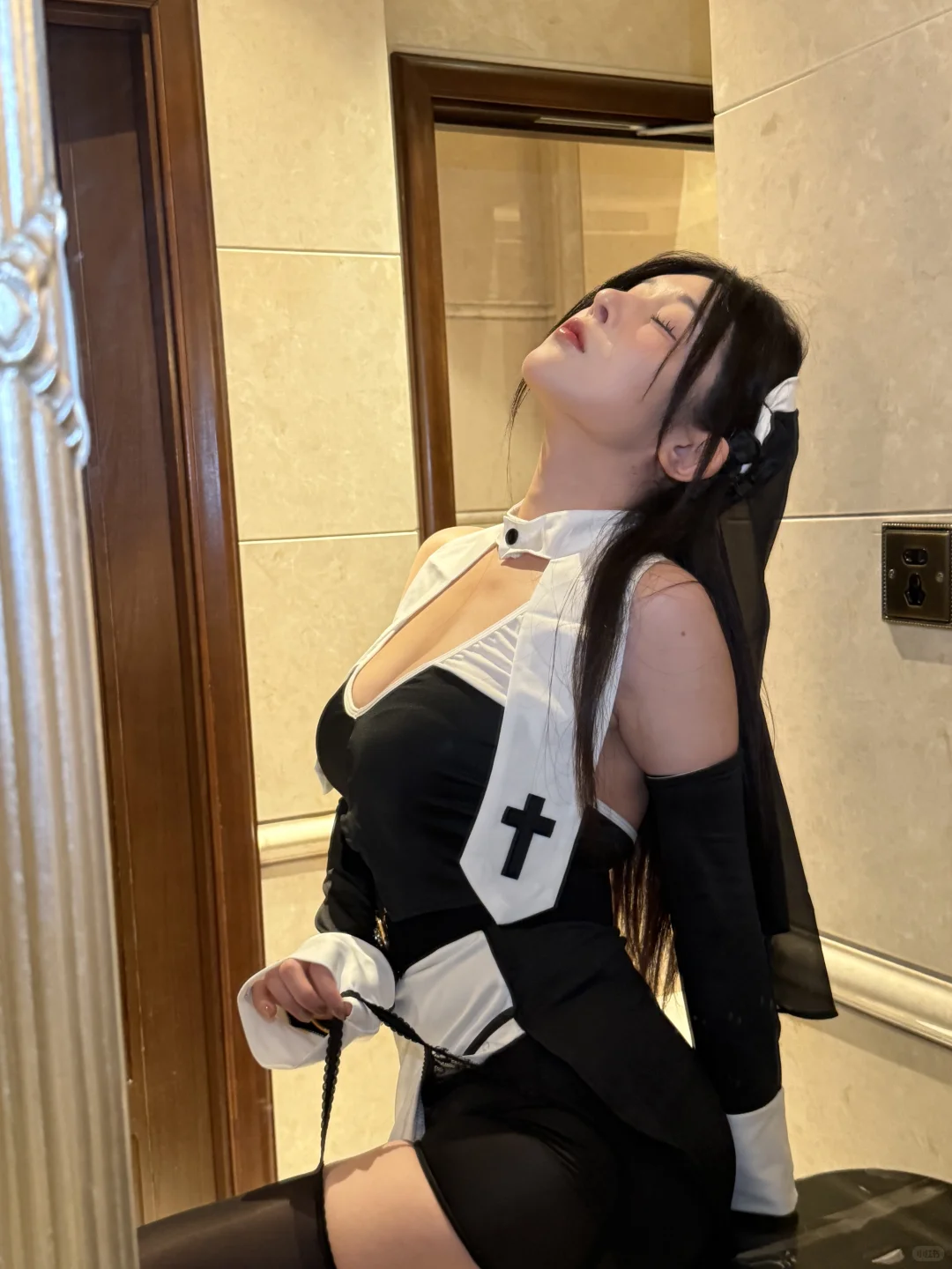 万圣节🎃 修女 请向我祈祷