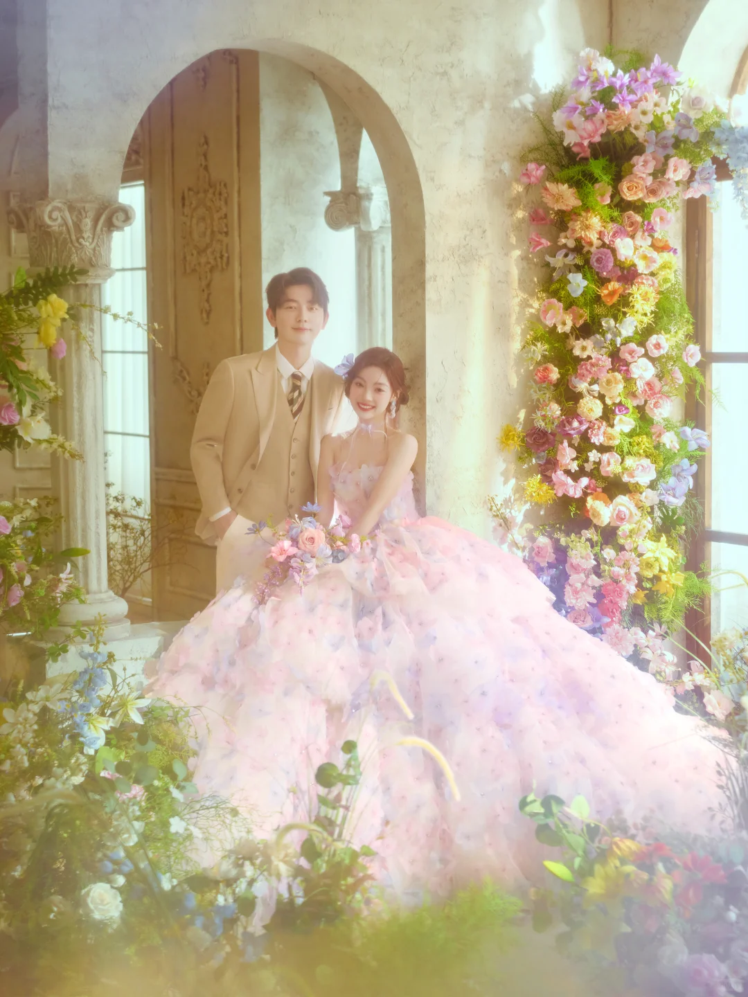 花房婚纱照封神❗️原来爱情真会开出满室繁花