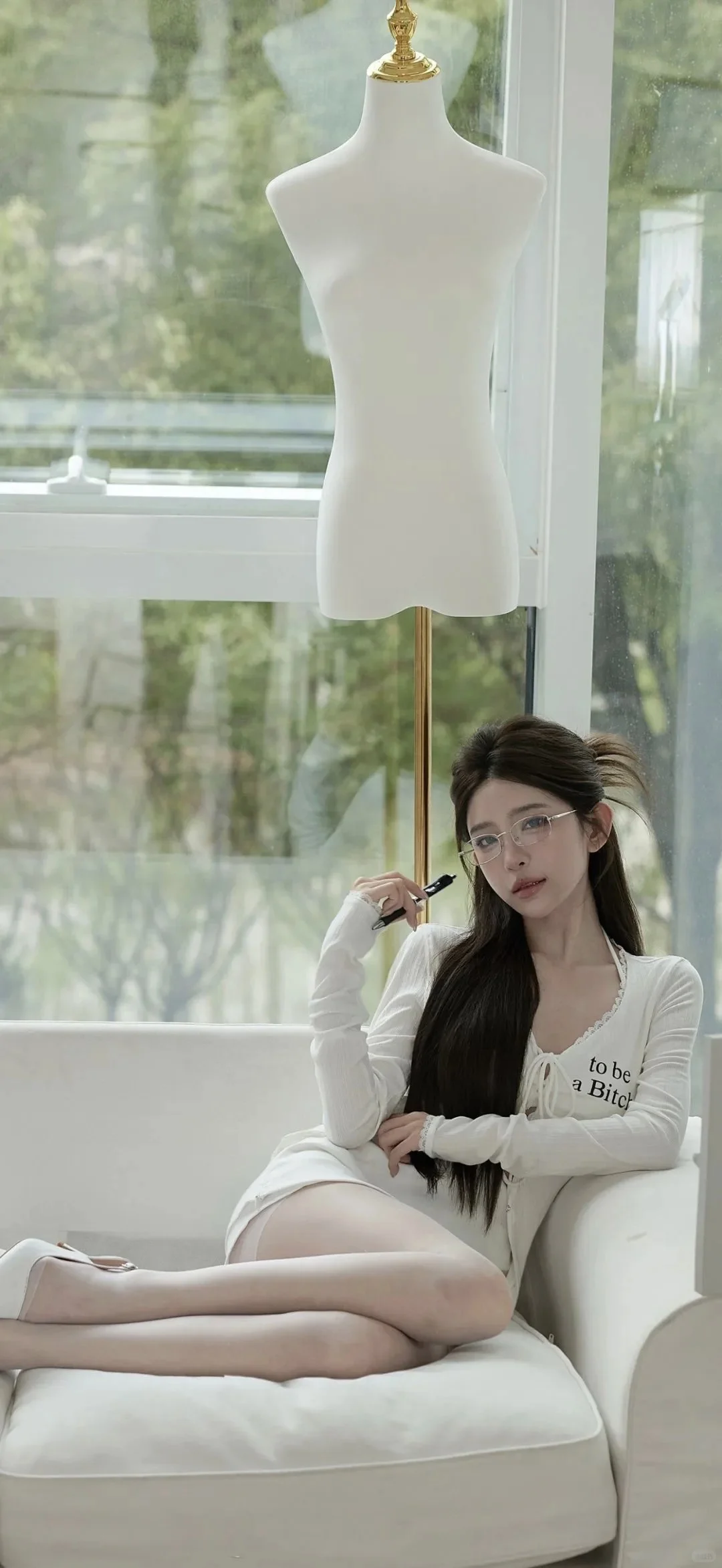 全屏美女壁纸（无不良诱导）