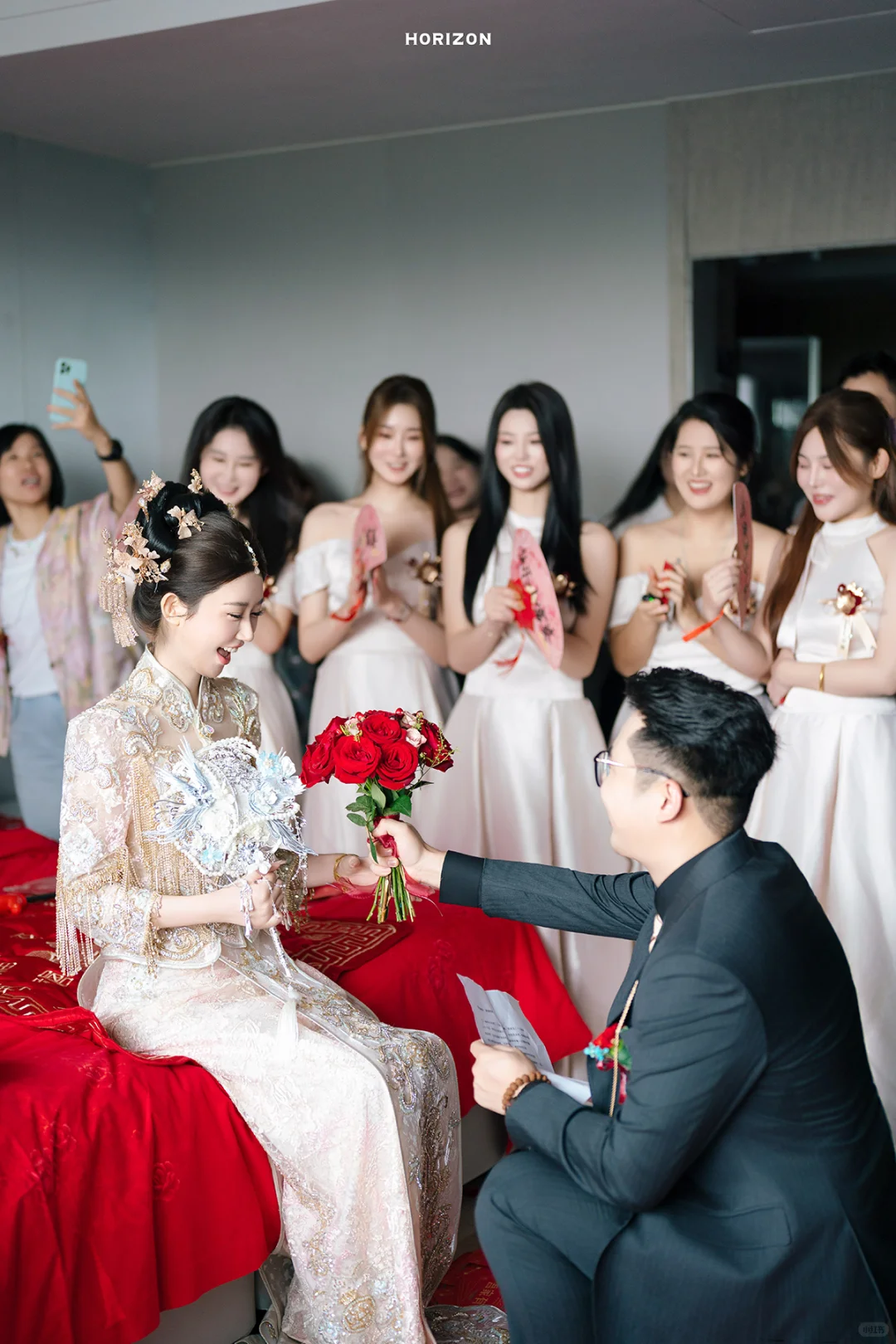 摄影师说“吃到了造型的细糠”