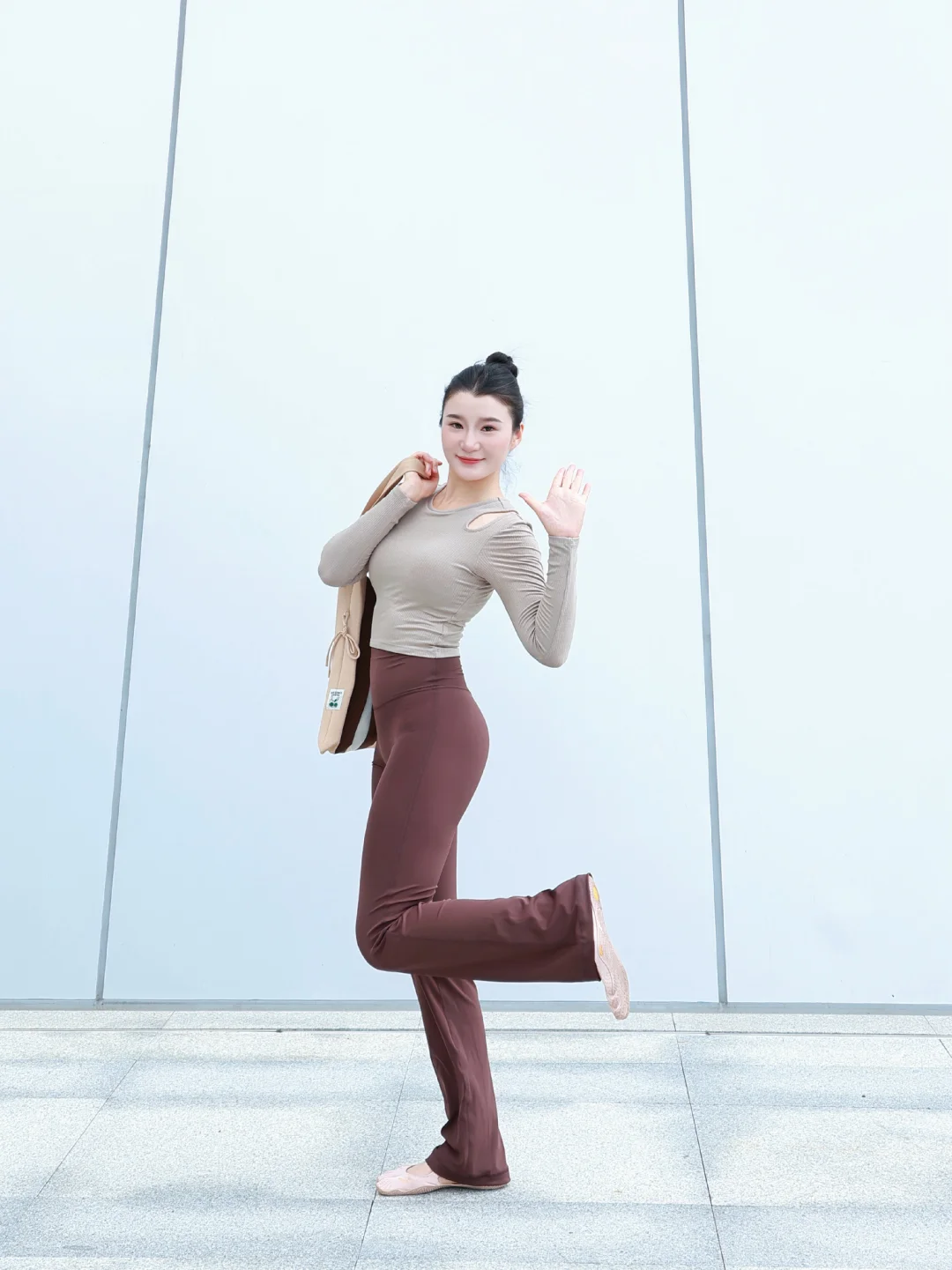 一些瑜伽pose～🧘‍♀️极吉瑜伽服