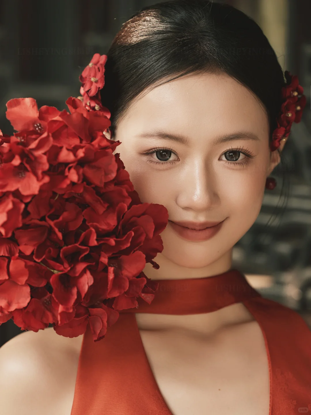 被中国红硬控30s！新中式也太撩人了