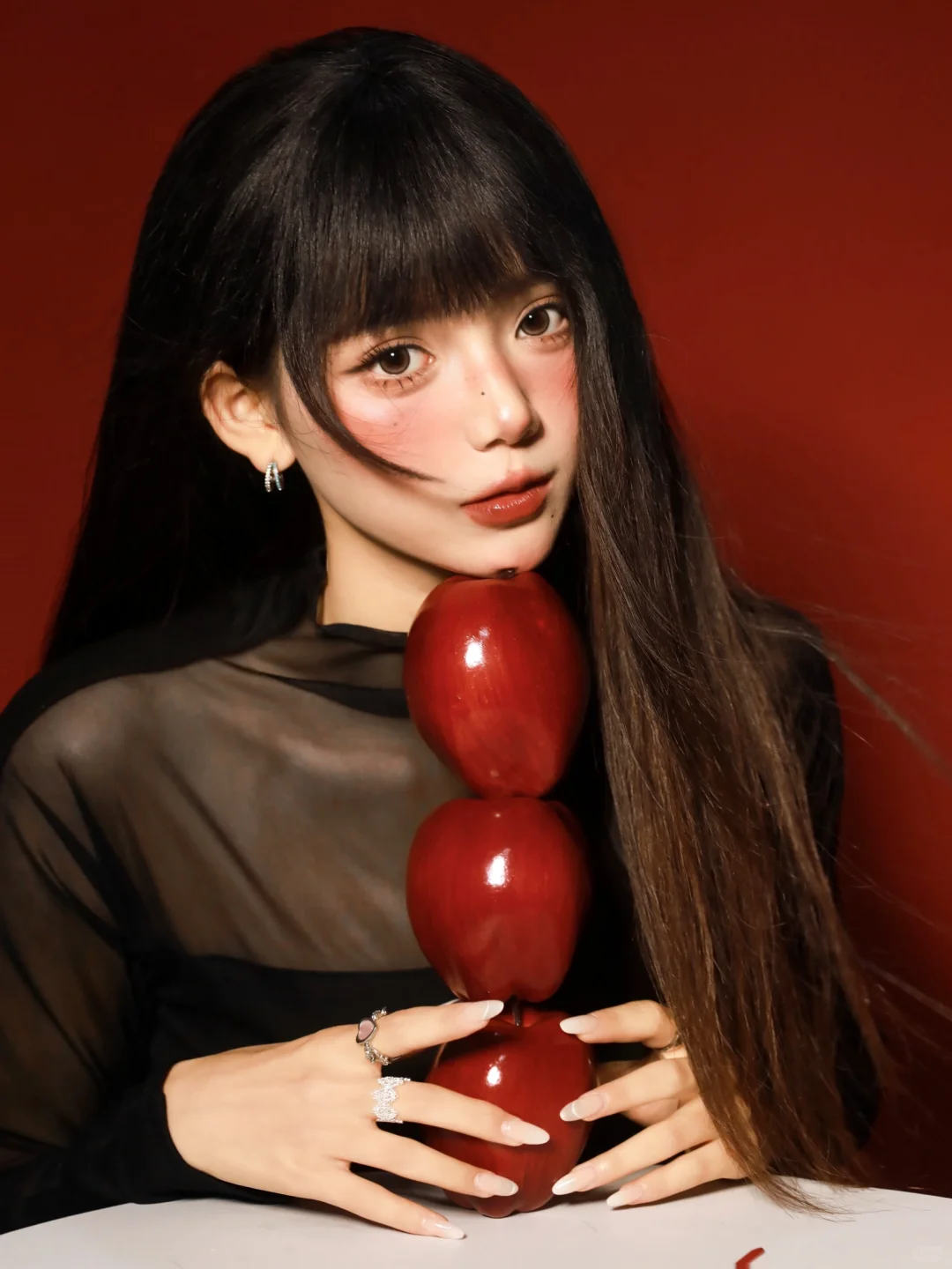 甜御双修❤️‍🔥红底➕黑长直写真的魅力拉🈵