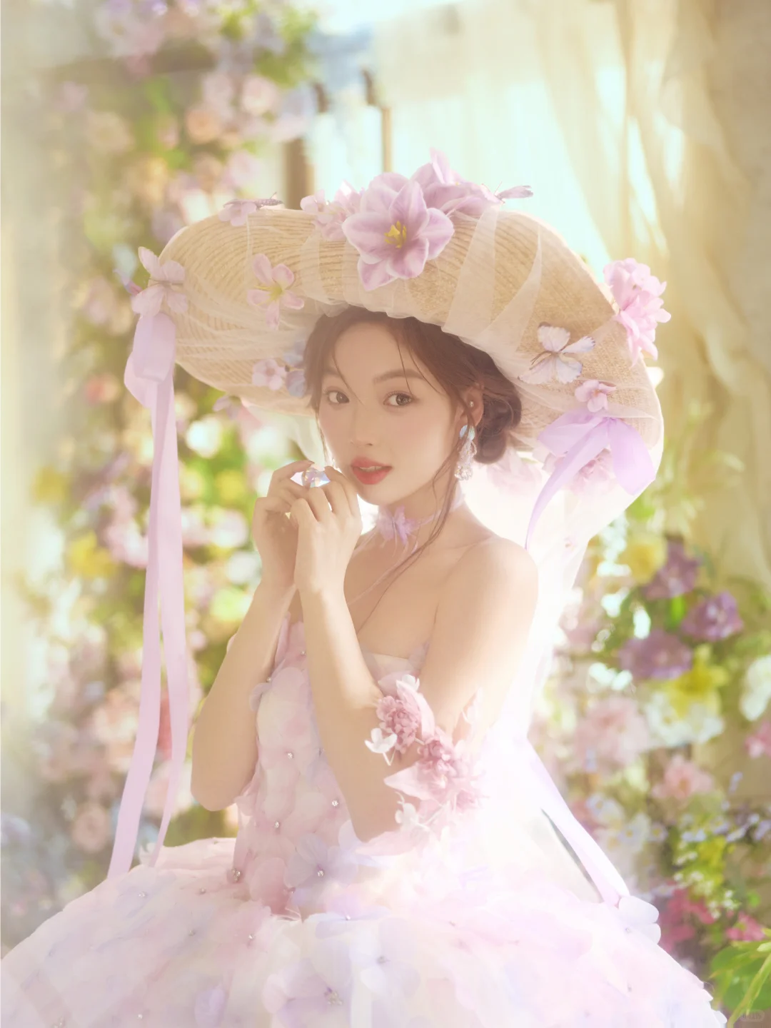 花房婚纱照封神❗️原来爱情真会开出满室繁花