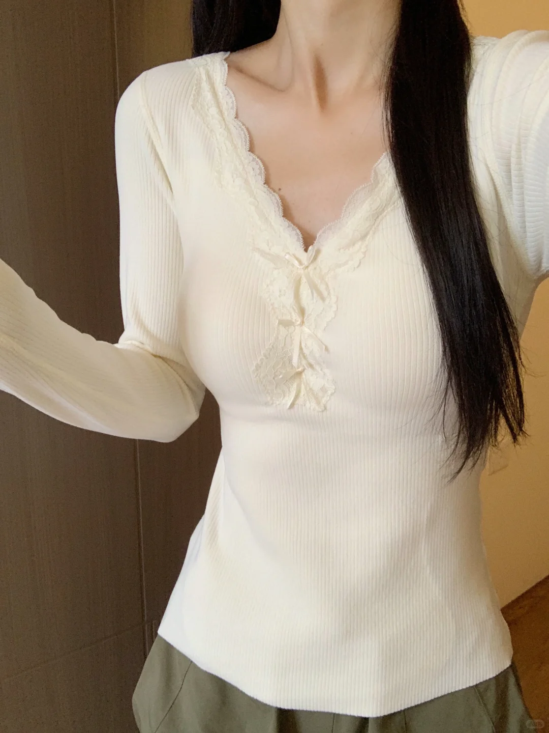 绝美纯欲的入冬战衣绝了！显胸圆腰细好sexy！