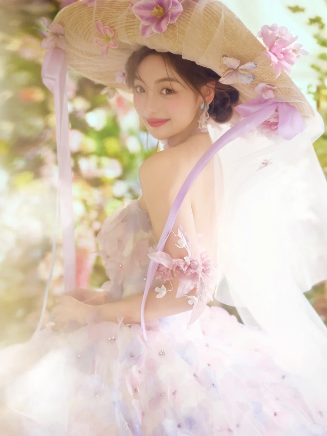 花房婚纱照封神❗️原来爱情真会开出满室繁花