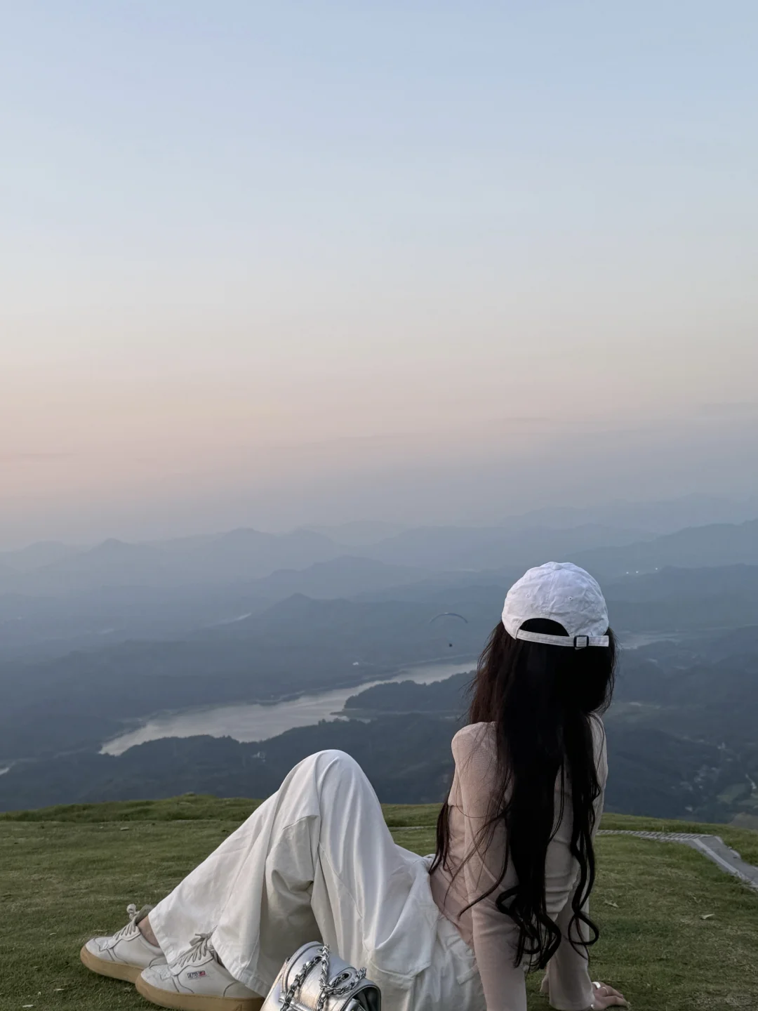 来山顶看一场橘子味的日落