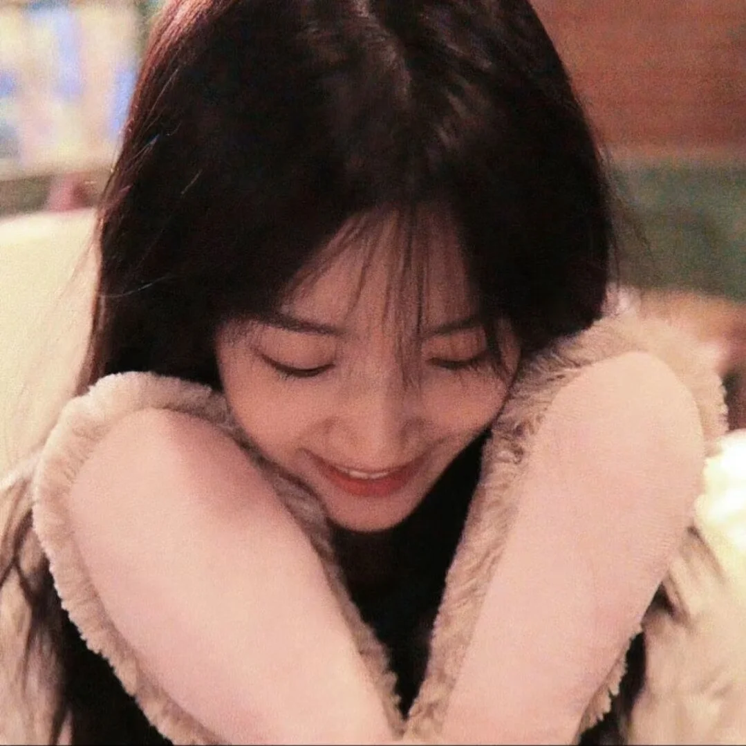 看看你们的卢昱晓美照库存