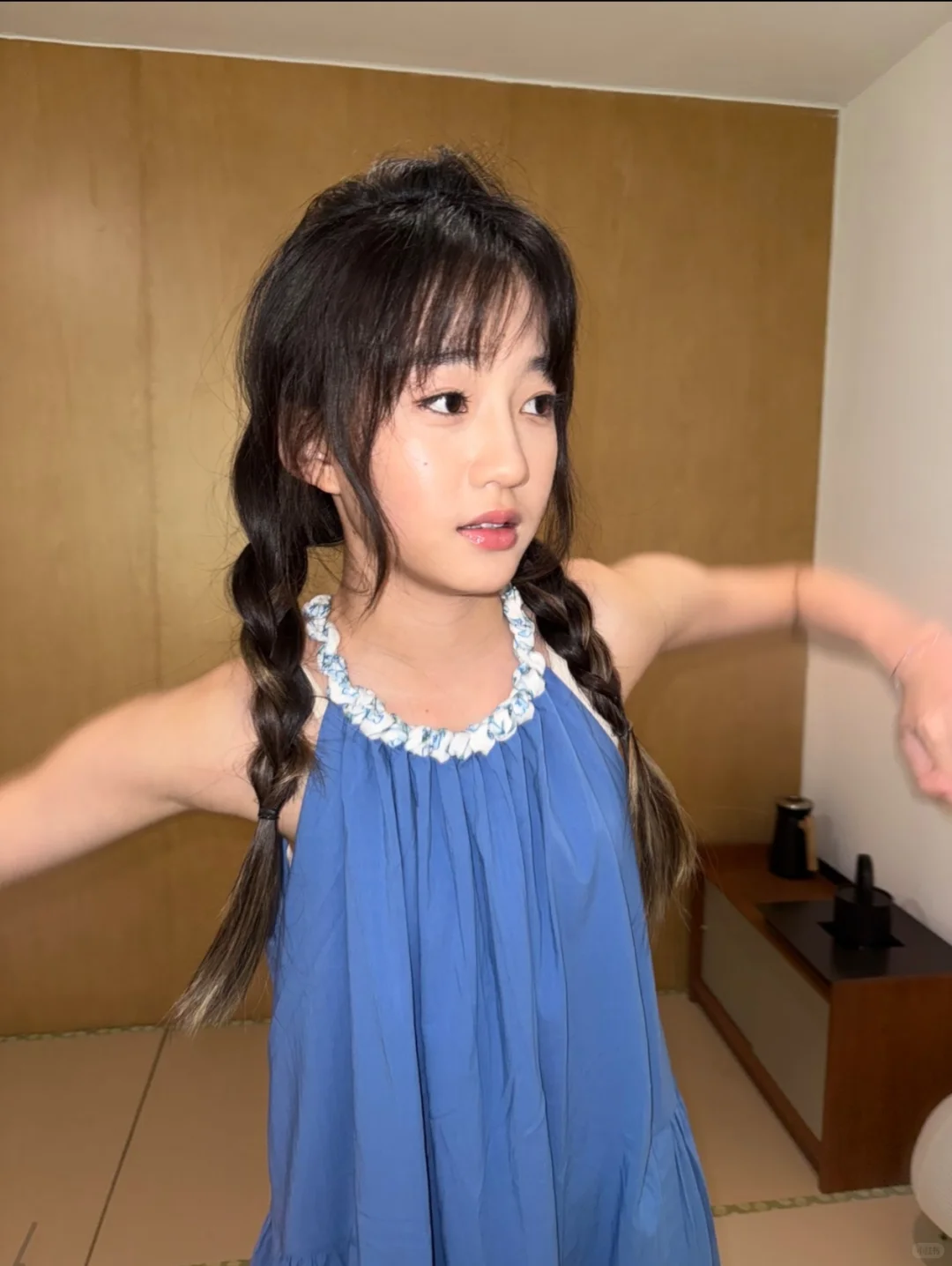 陈芷琰美照~橙汁必备