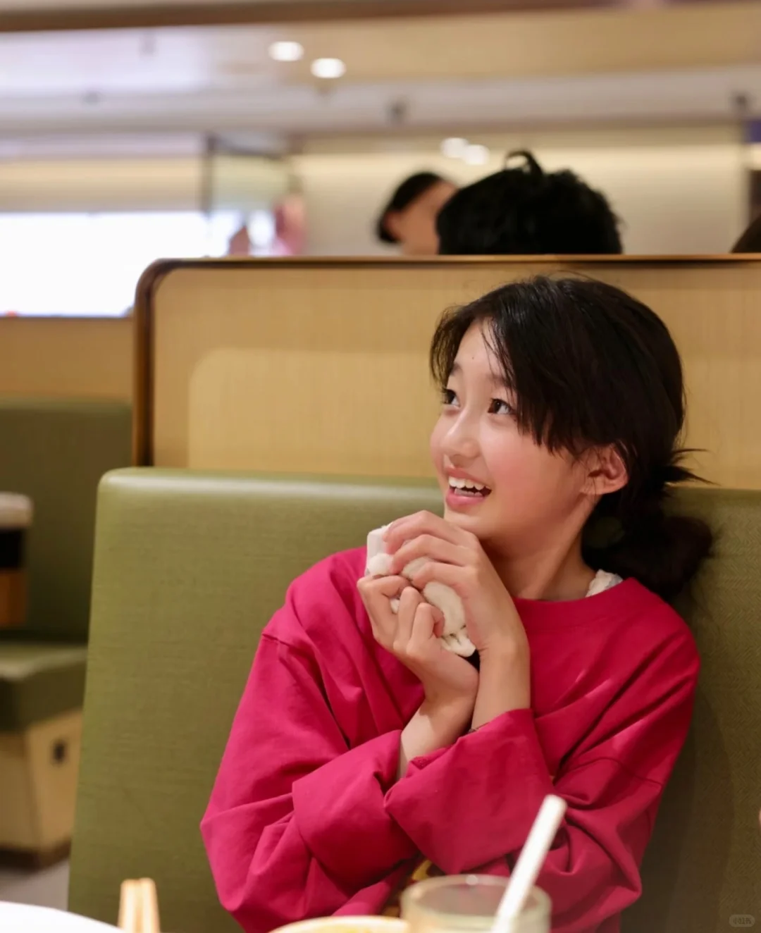 陈芷琰美照~橙汁必备