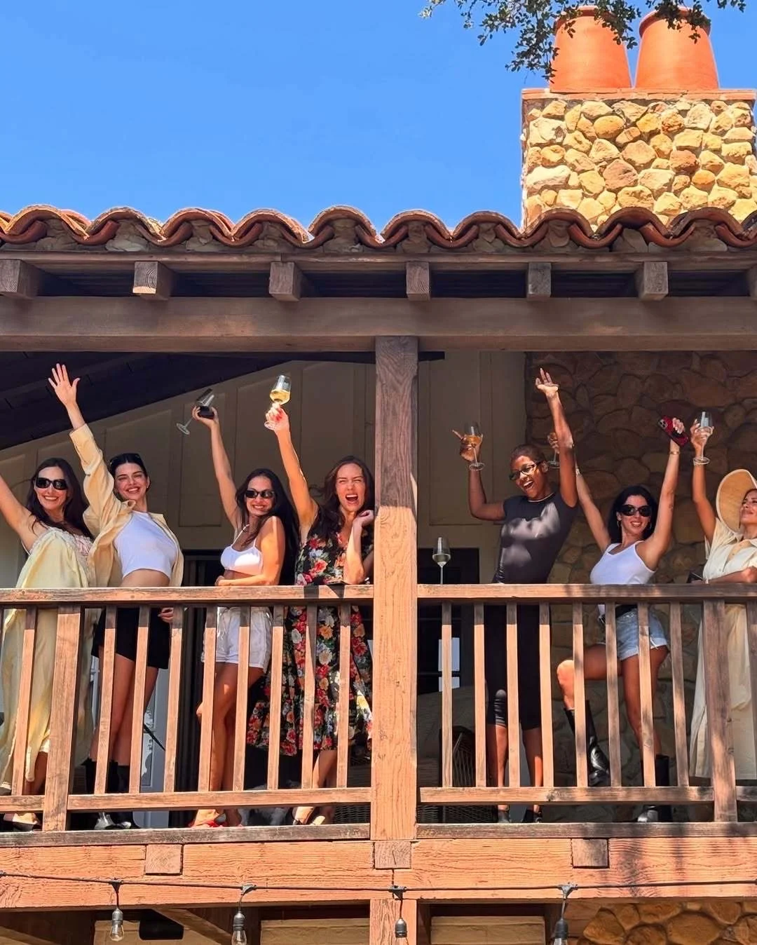 Kendall Jenner｜今日更新: happiness