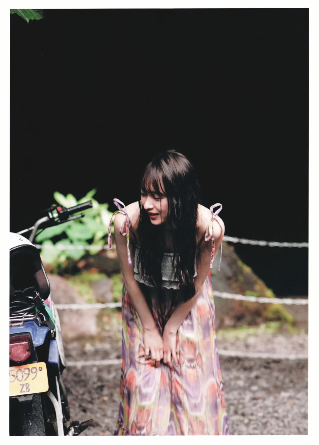 写真集《光的角度》by 铃木绚音：捕捉每一个