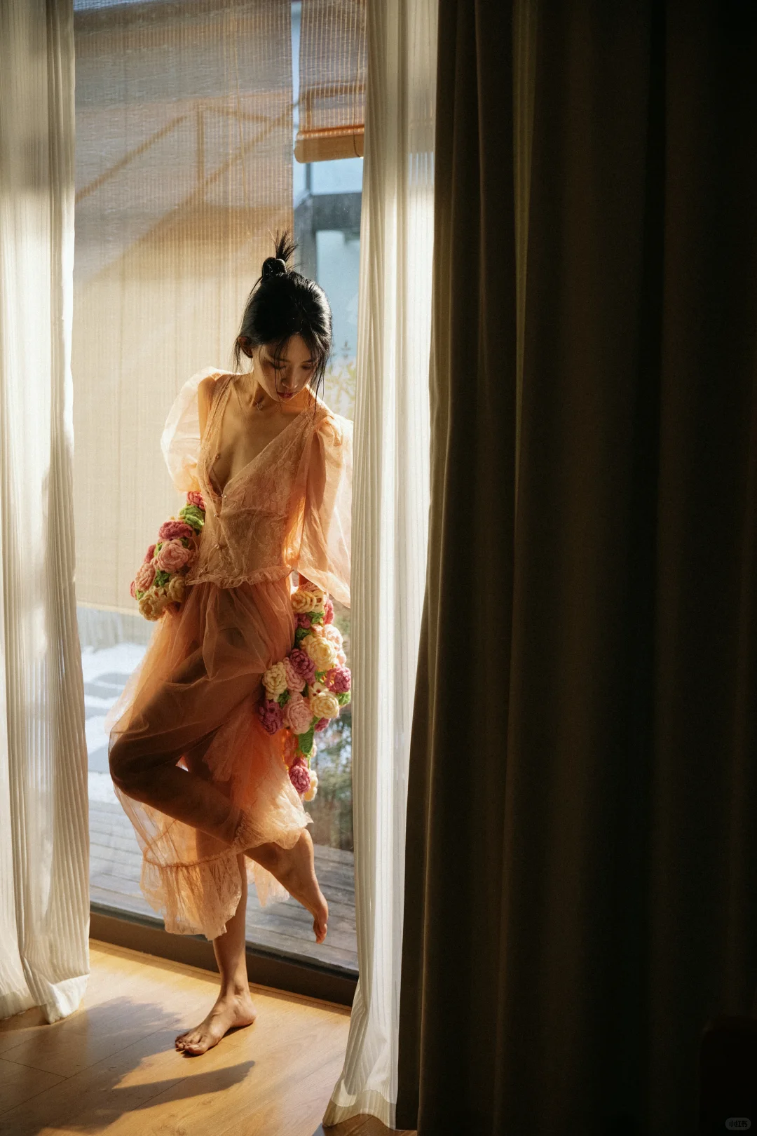 要我明媚还要我妩媚