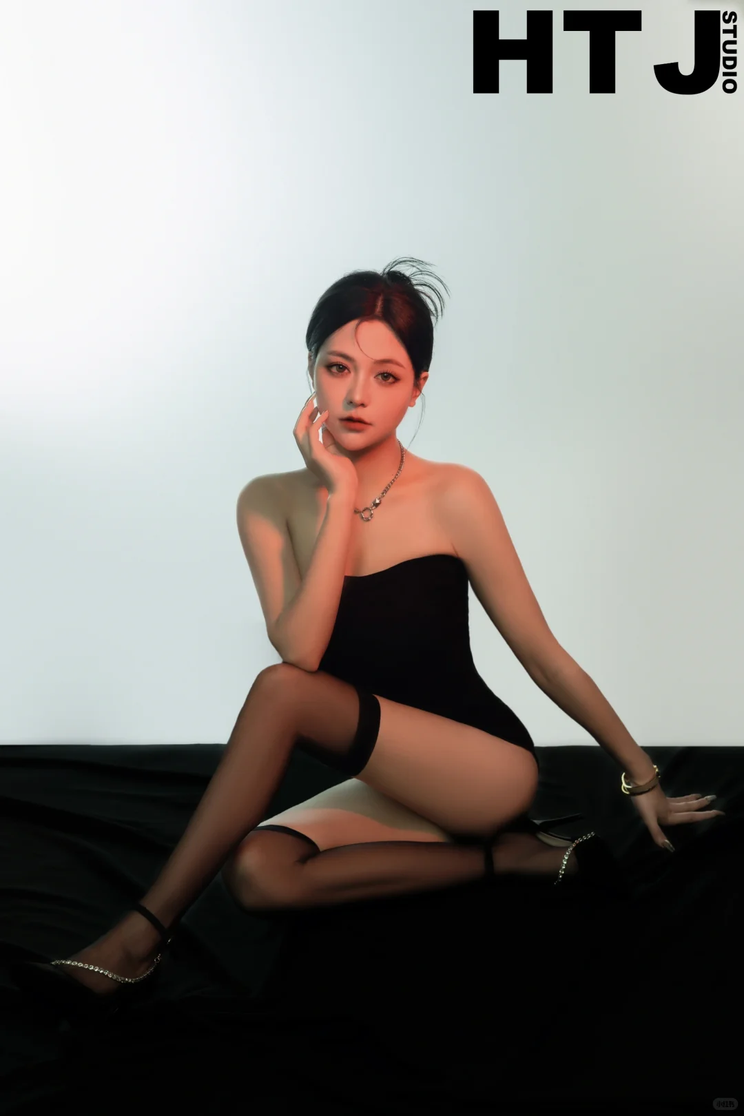 迷人又危险🔥御姐性感写真来啦