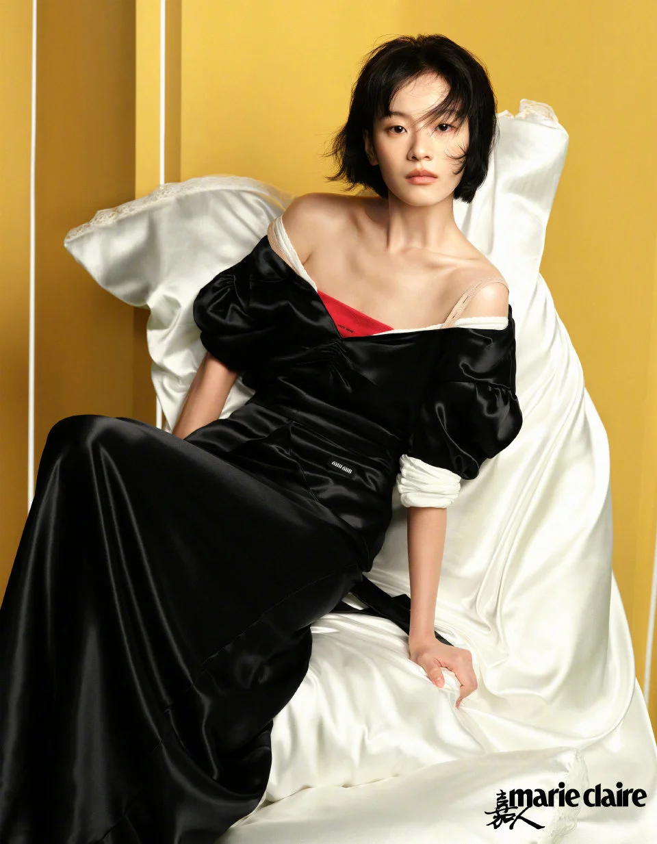 中韩miu女郎11月杂志推封