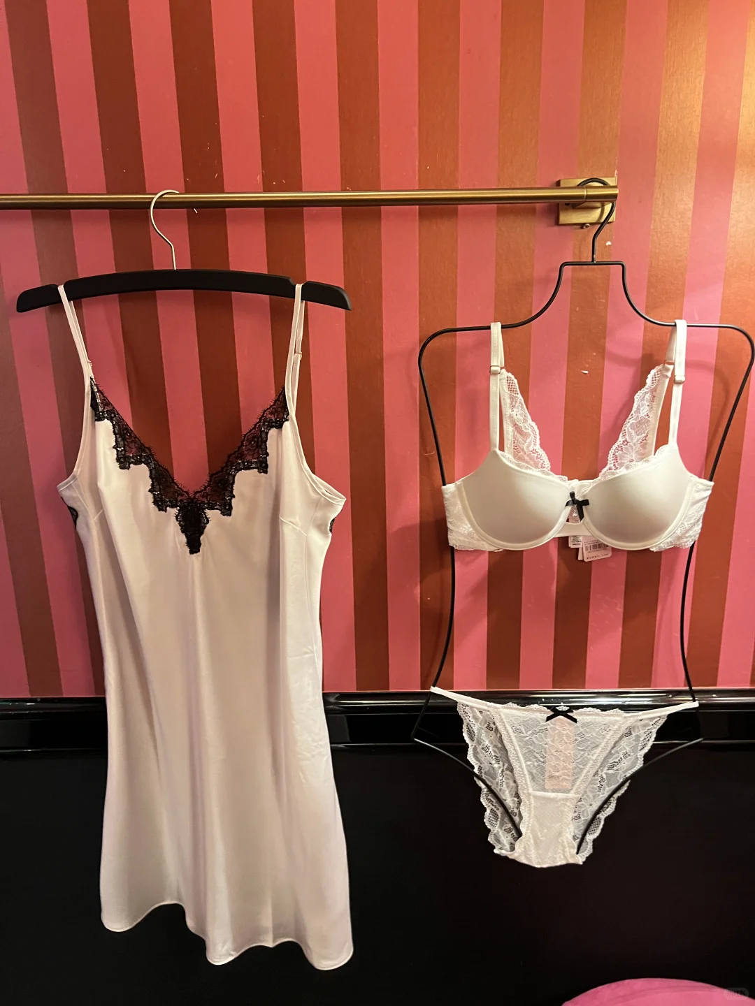 维密试衣间新品Look