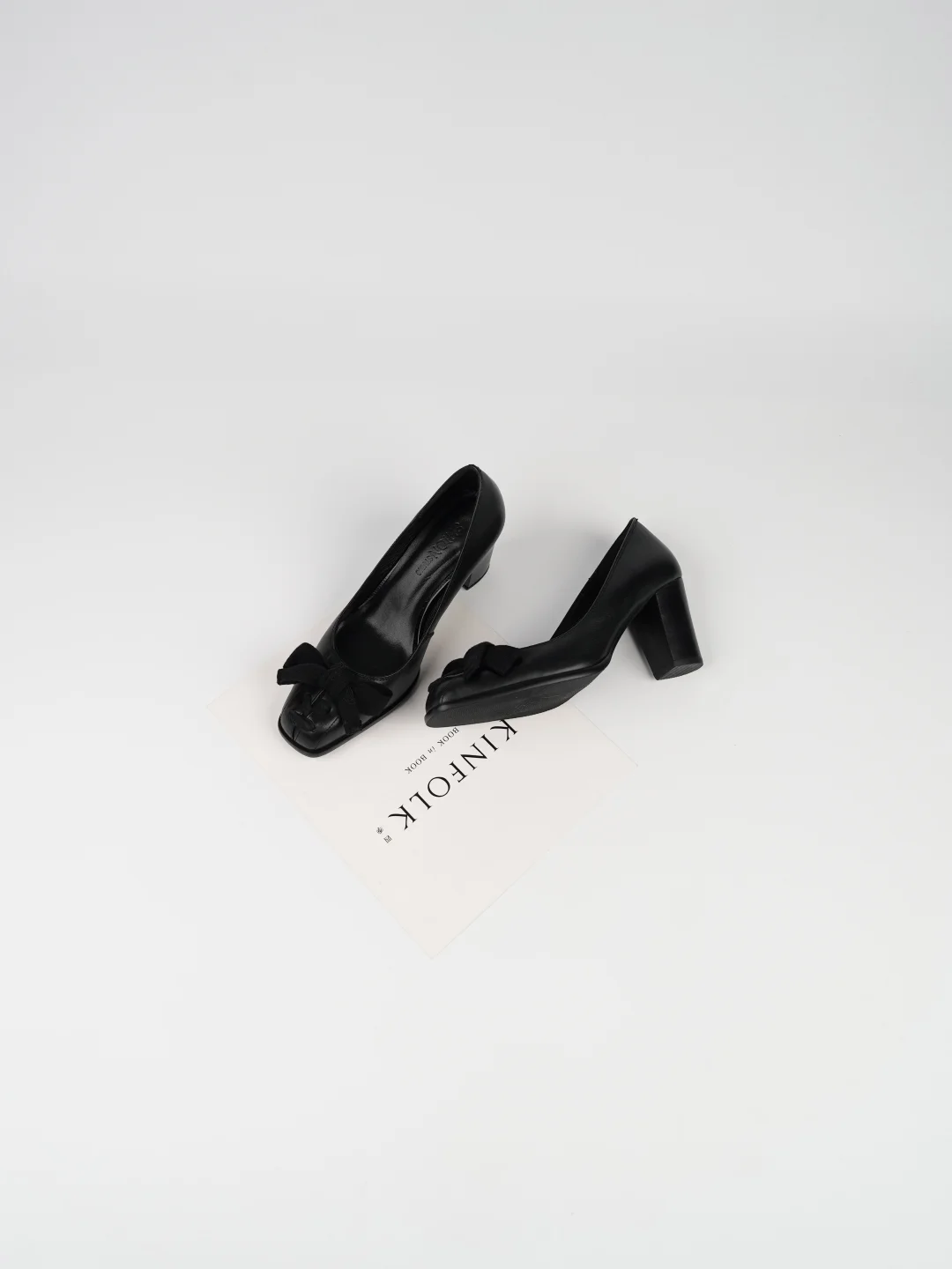 穿上优雅又妩媚的小鞋子~