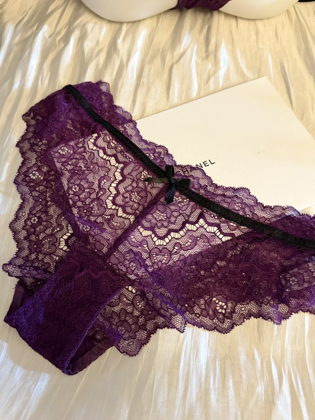 明天跟crush约会穿那条？？？？？？？？