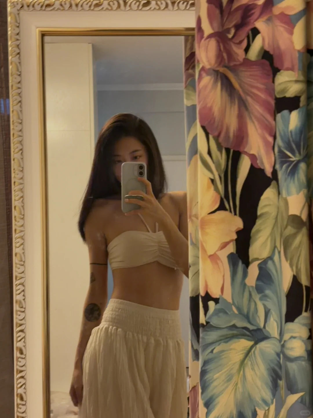 信女在此保证解锁手倒立前 不买任何瑜伽服