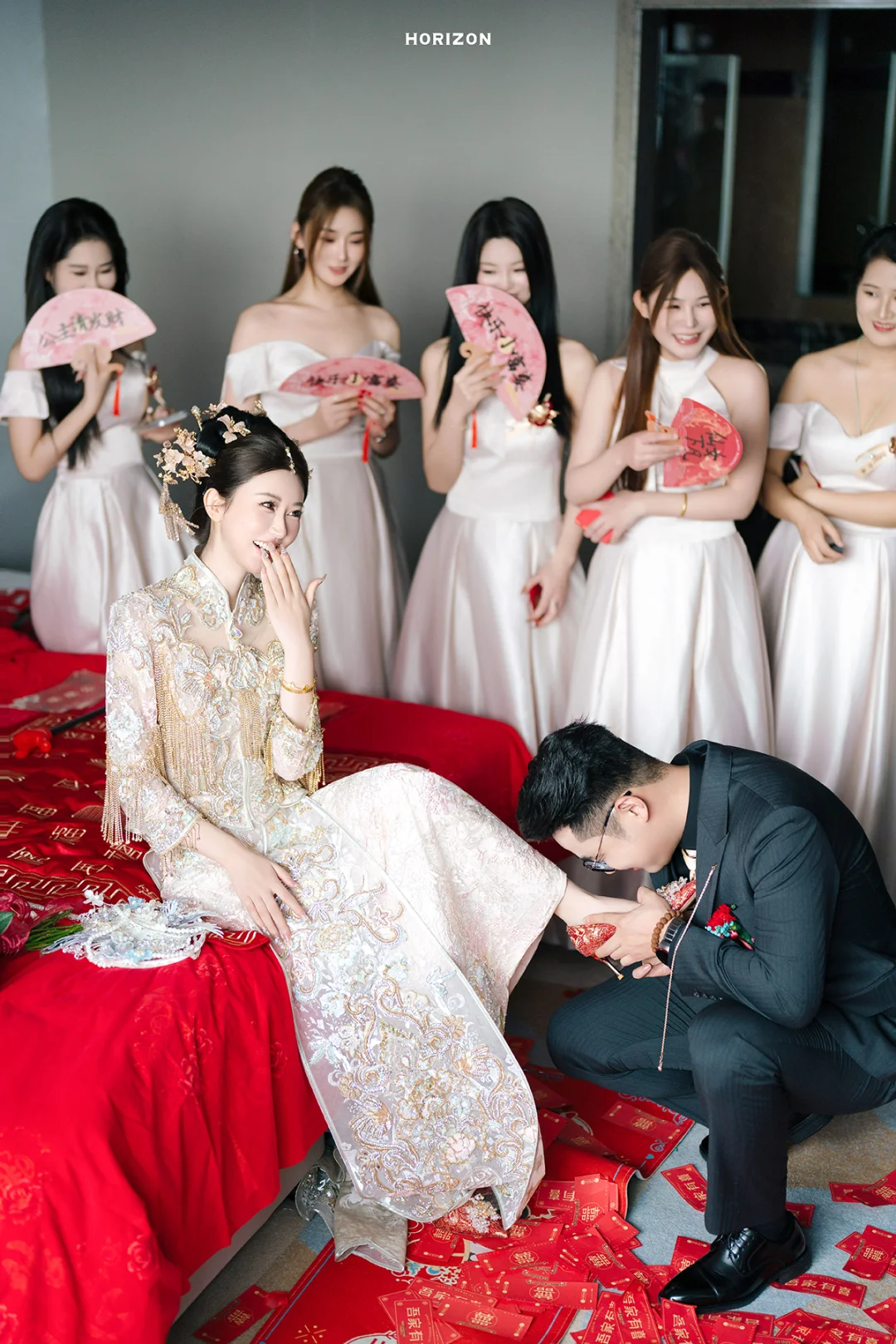 摄影师说“吃到了造型的细糠”