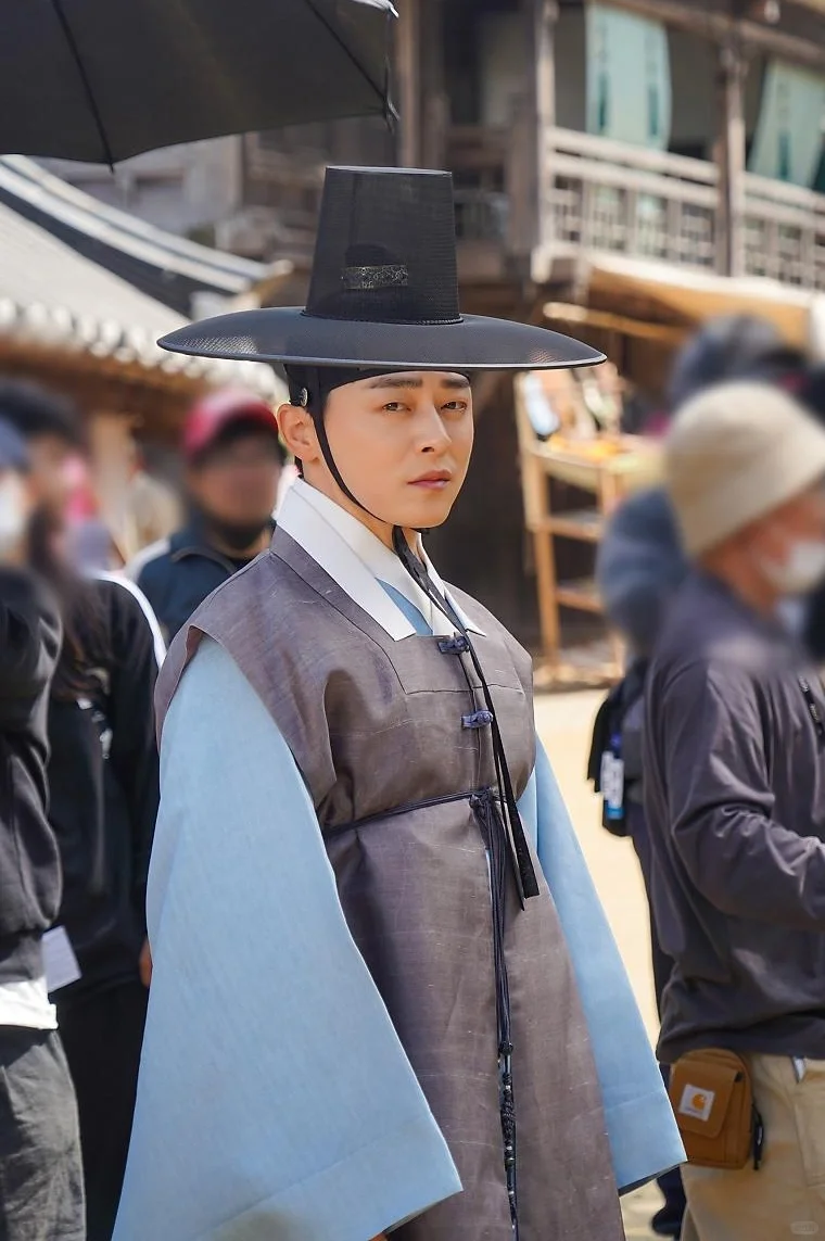 暴风哭泣的爱情🎎剧情达到高潮