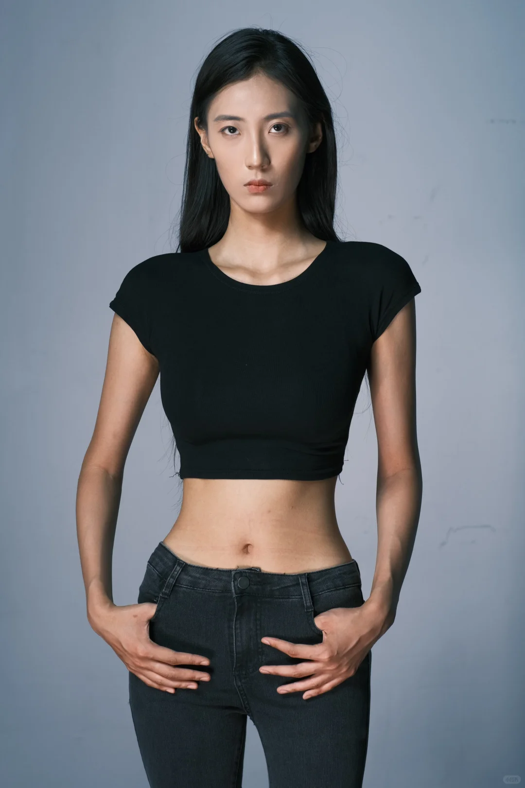 你的好友更新了一组新模卡，点击查看……