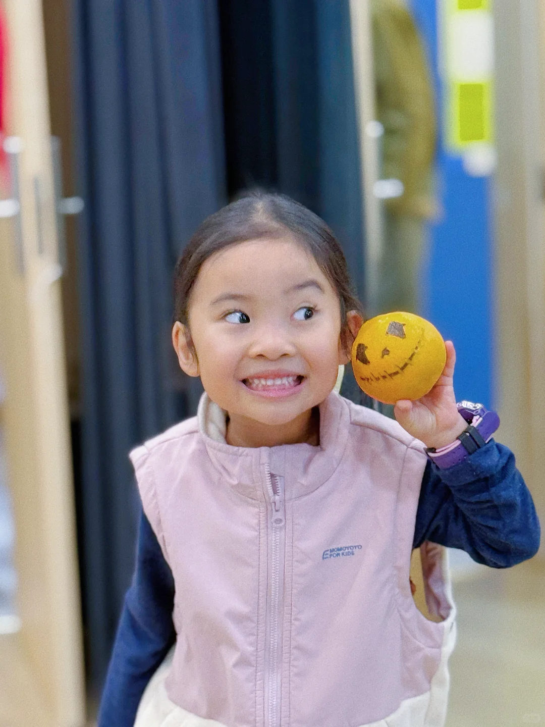 小模特上课抓拍