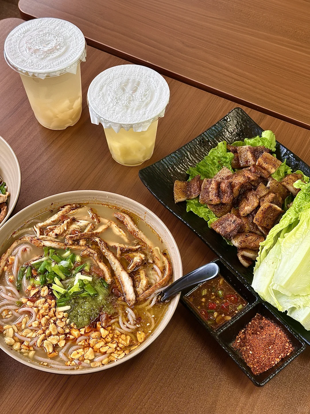 救命！这碗粉面鲜到舔碗！小食直接封神🍜