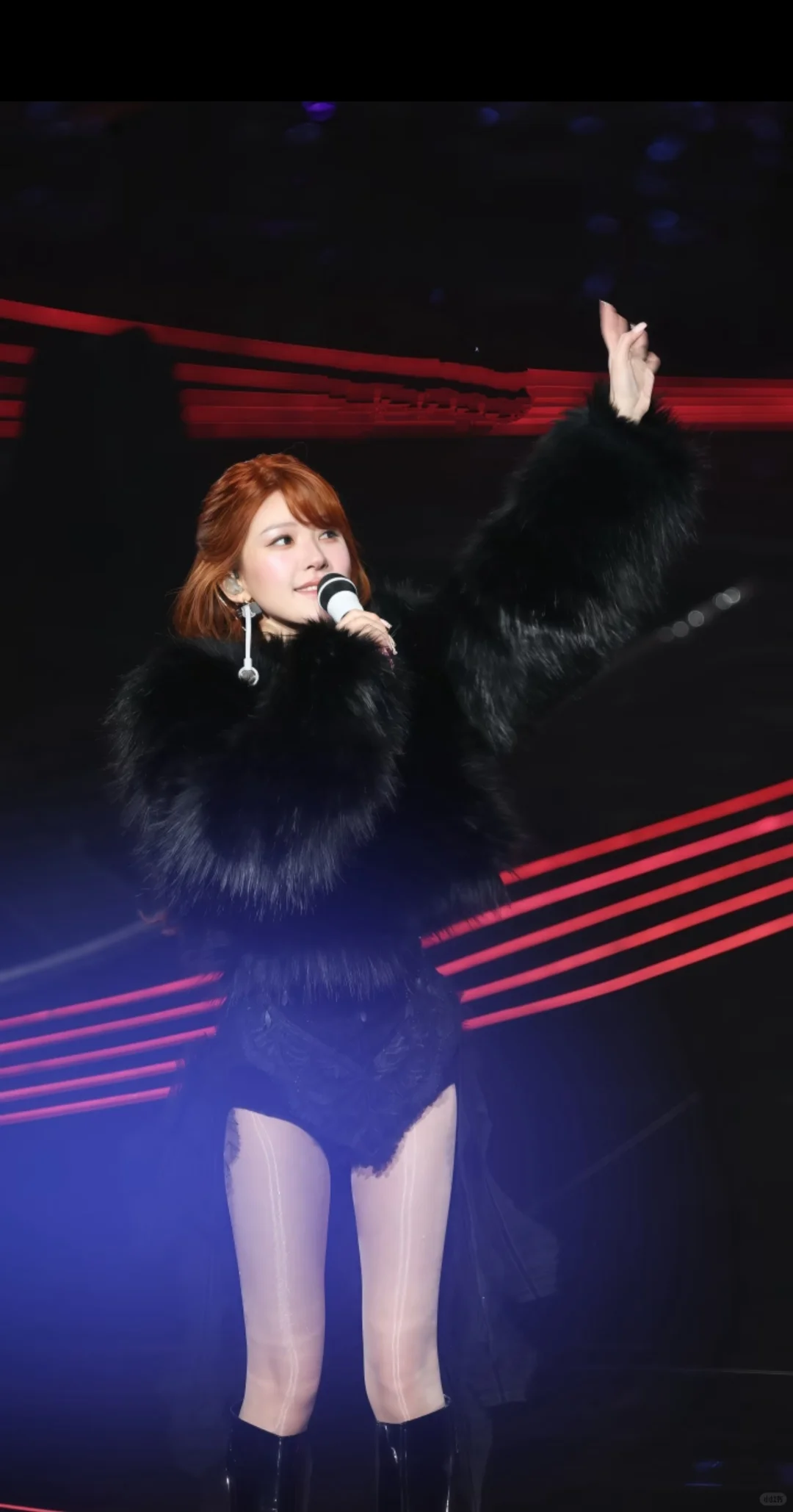 见过穿（亮光丝）的赵露思吗？