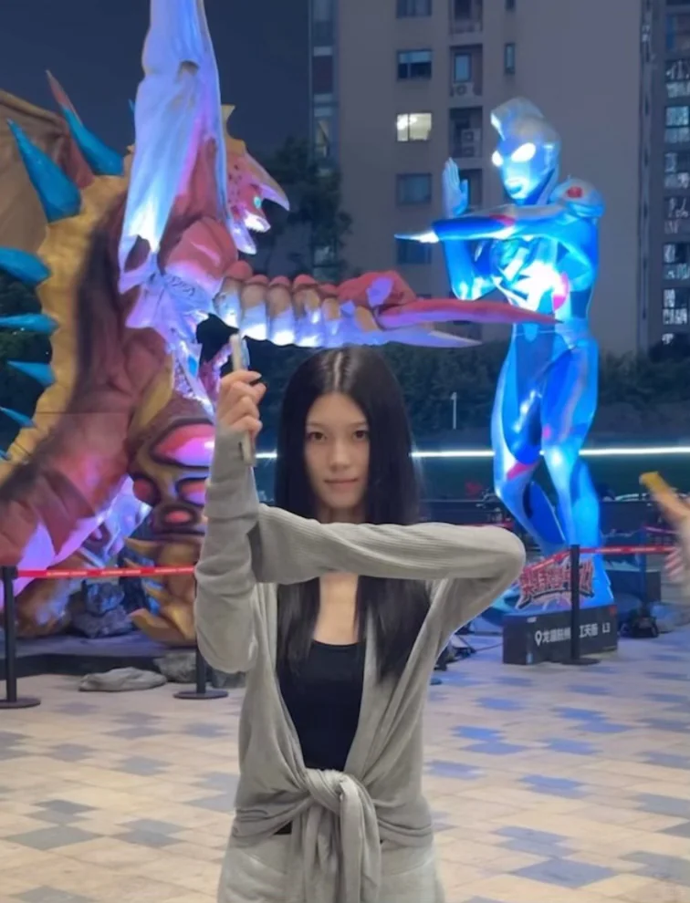 素人模特➡️左滑看签约前后对比