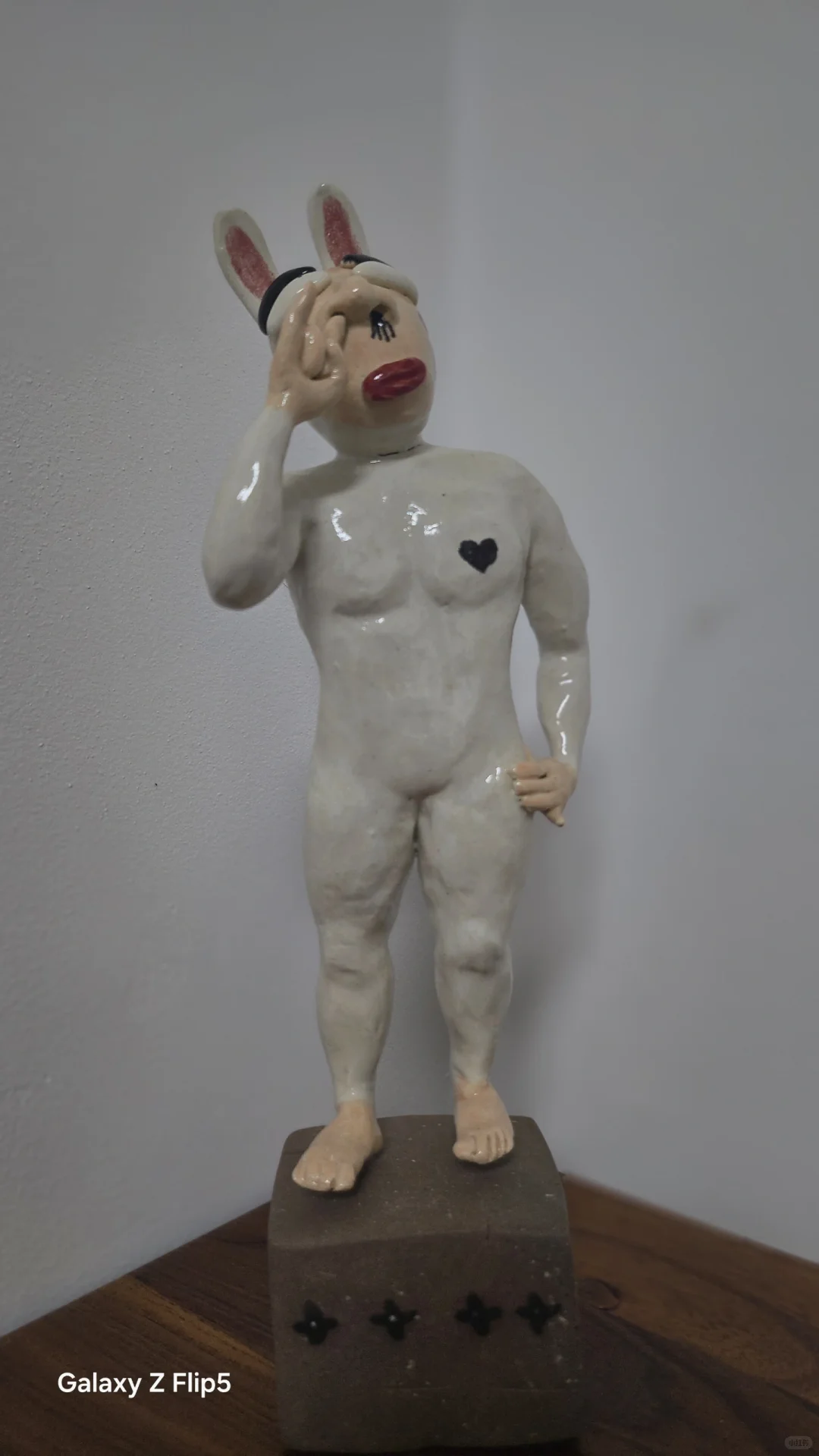 来个有意思的雕塑吧！🐰