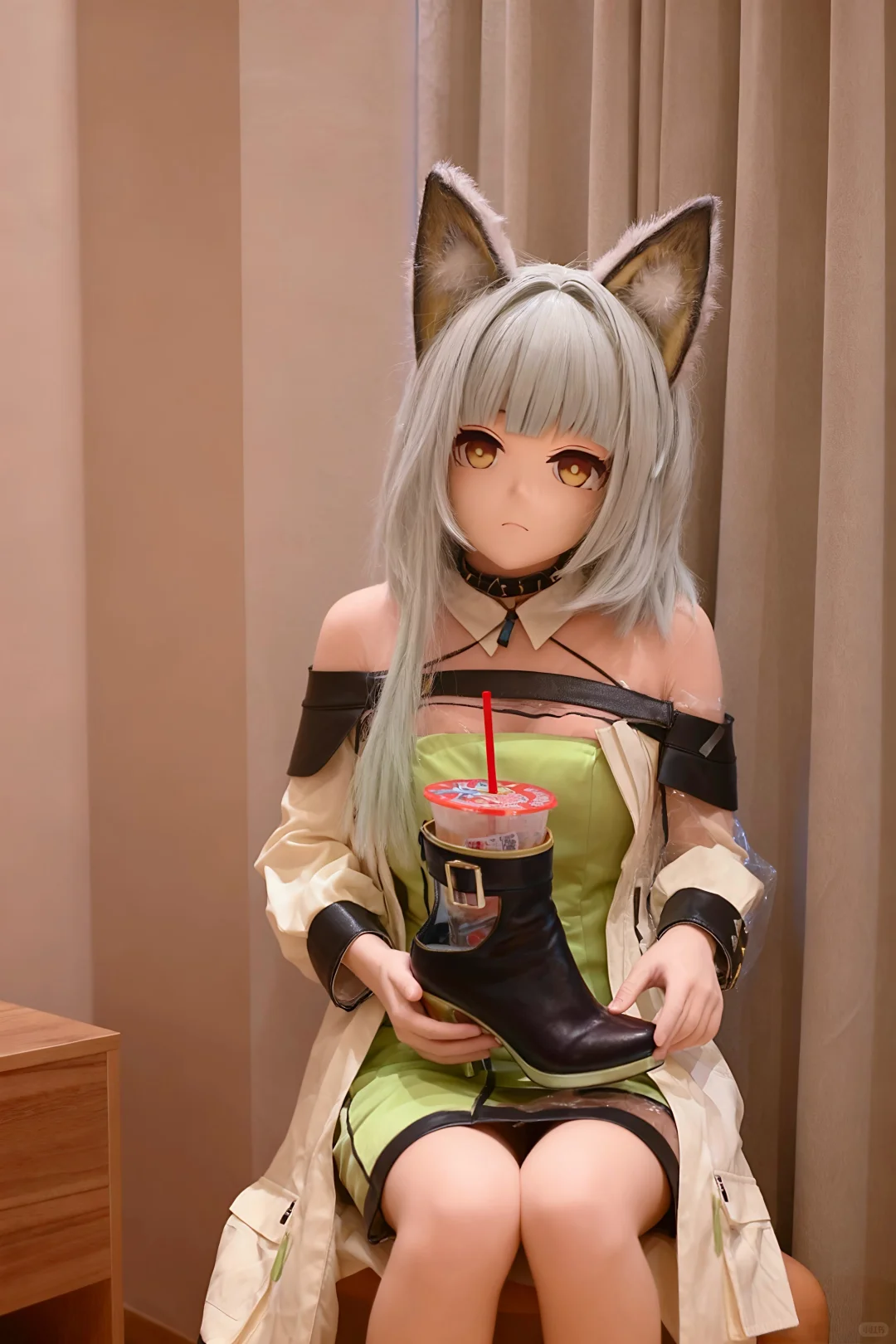 鞋子也许比饭盒更香艳