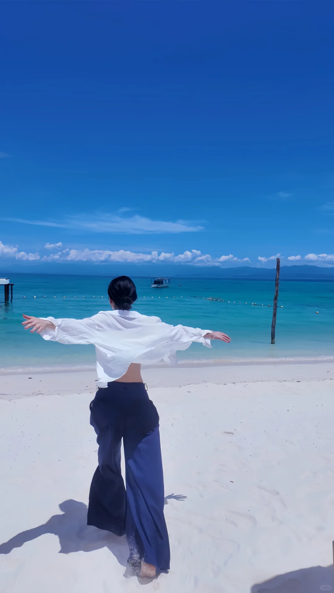 只带了一条裙子去海边的我