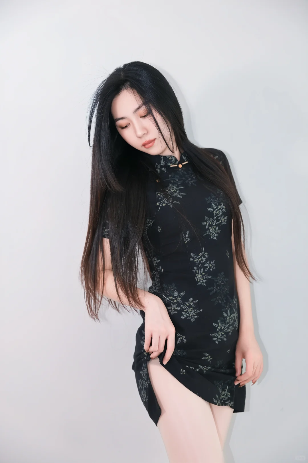 今年的黑高跟鞋真的好看！！