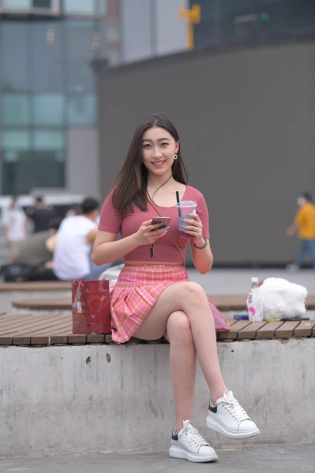 街拍/今天依旧迷人出街