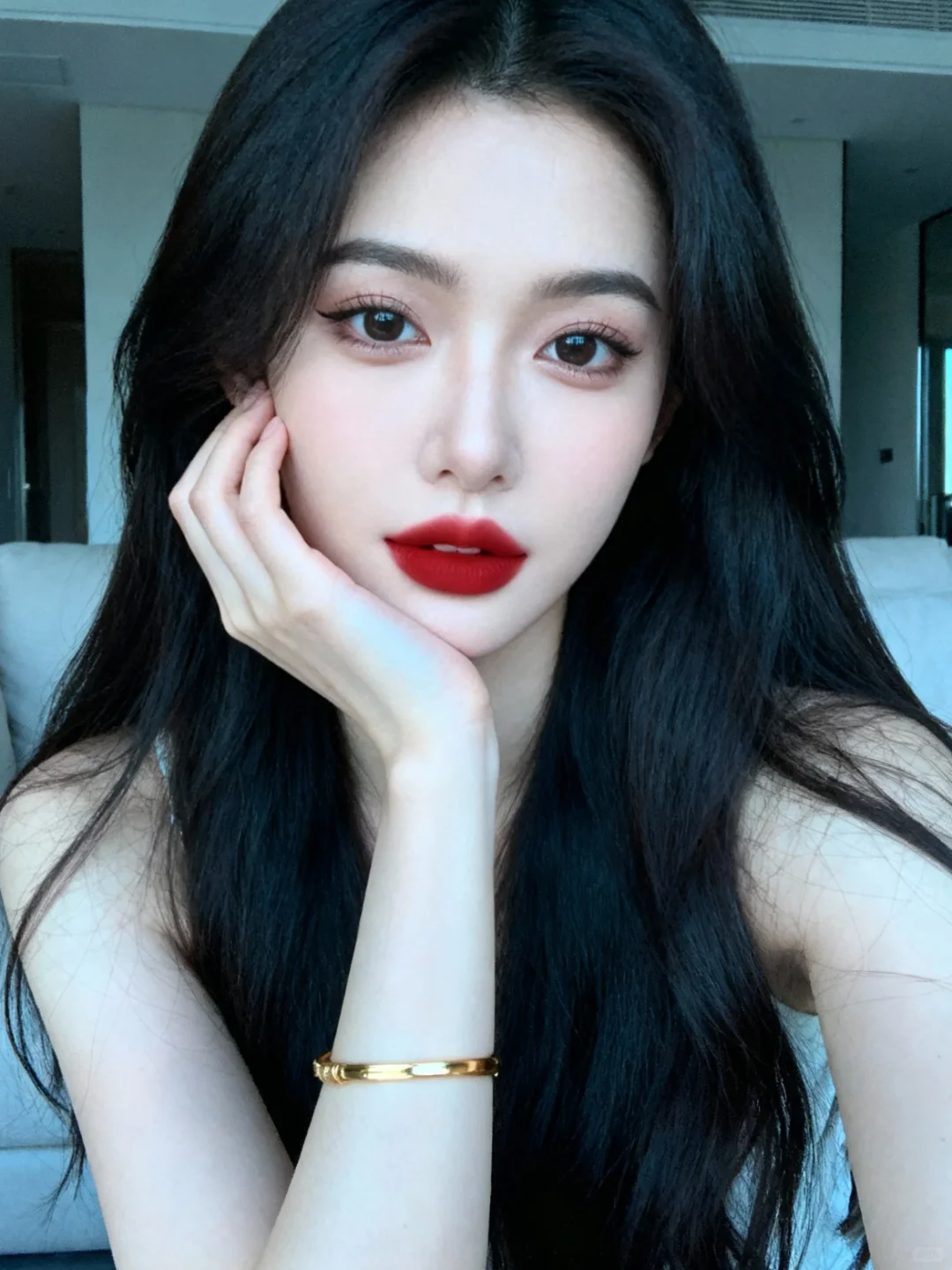 🎀黑发配红唇，一秒变身人间富贵花！