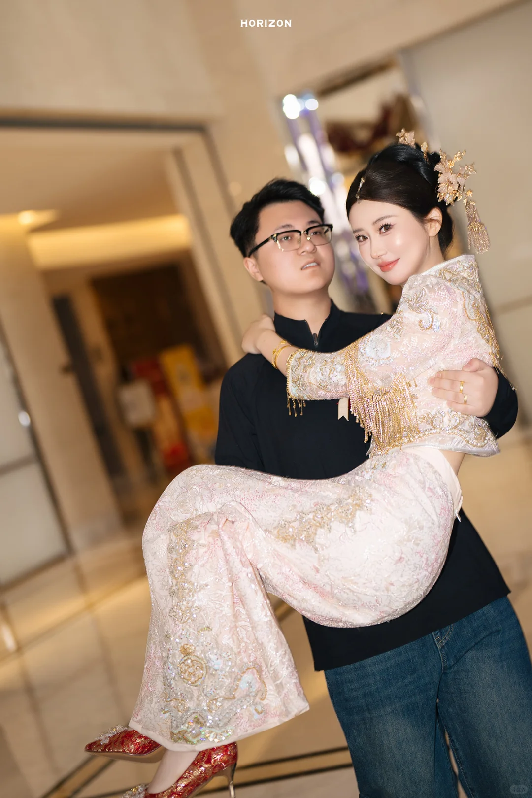 摄影师说“吃到了造型的细糠”