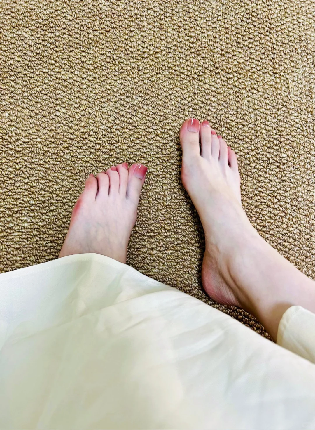 美脚甲，柔色系于细微处显线条！