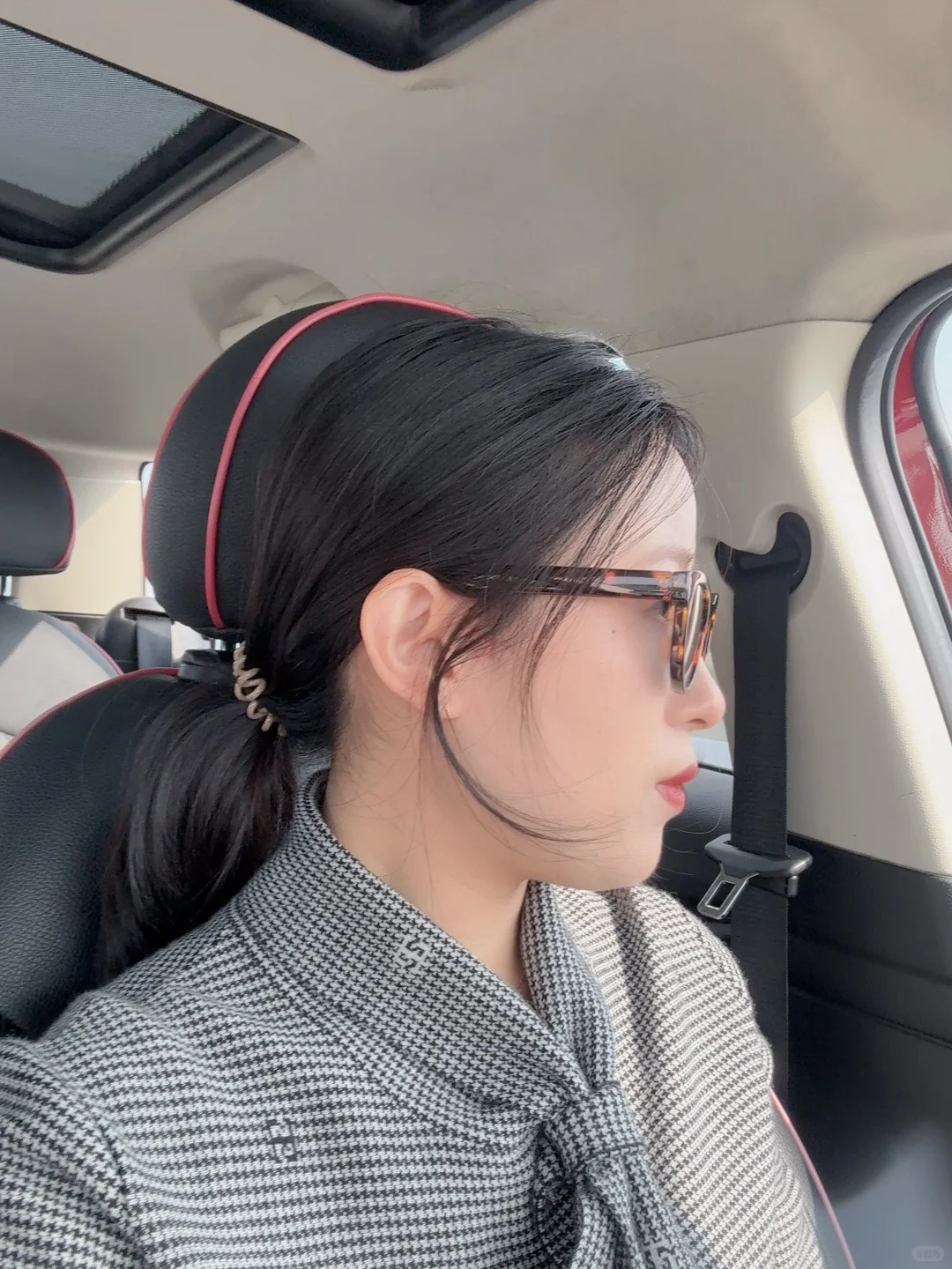 是熟女 是姐姐 你还是你自己