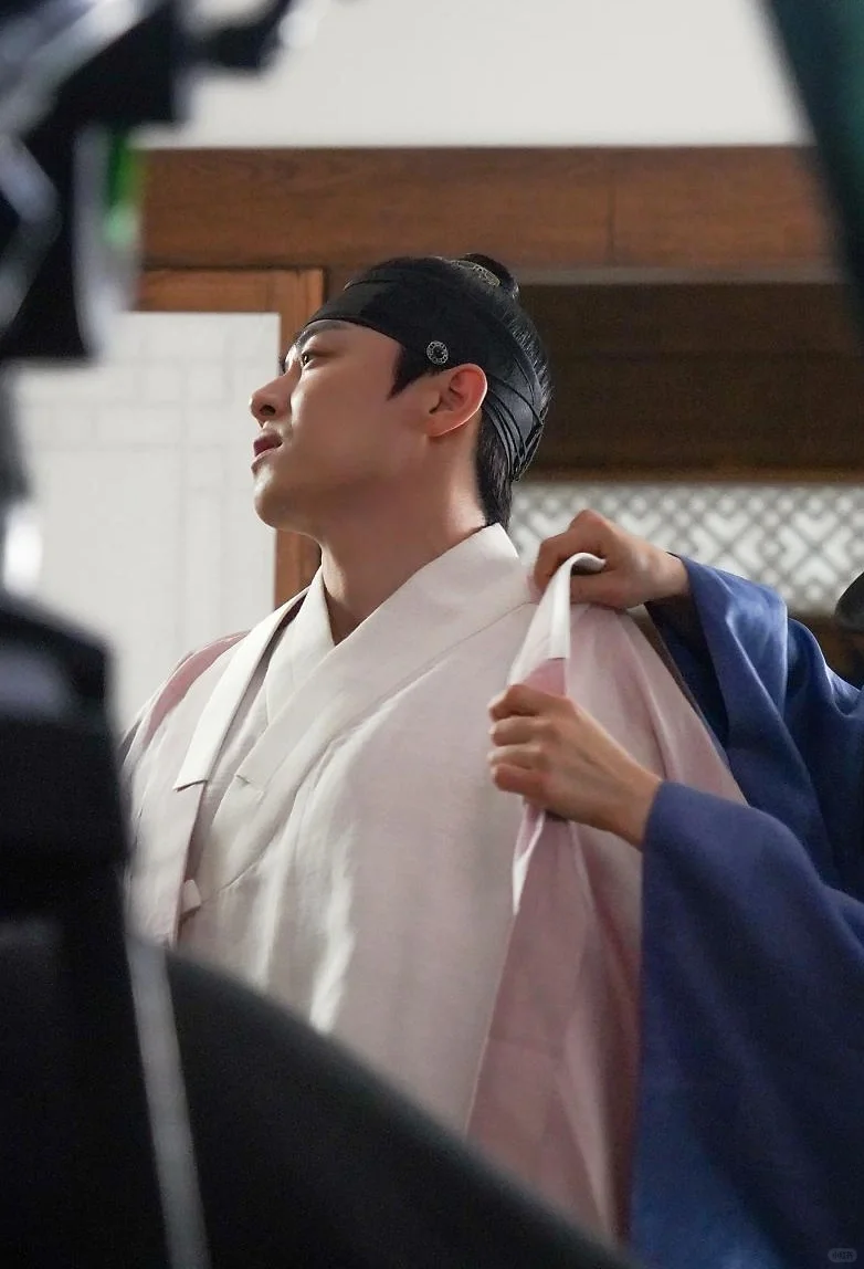 暴风哭泣的爱情🎎剧情达到高潮