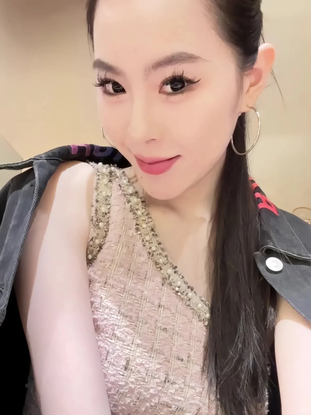 我愿称之为“性感女神”