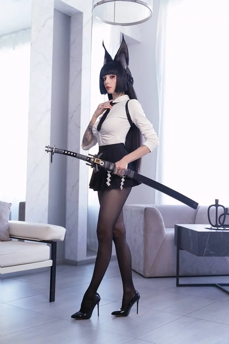 国外COSER小姐姐作品欣赏：《绝区零》星见雅👆