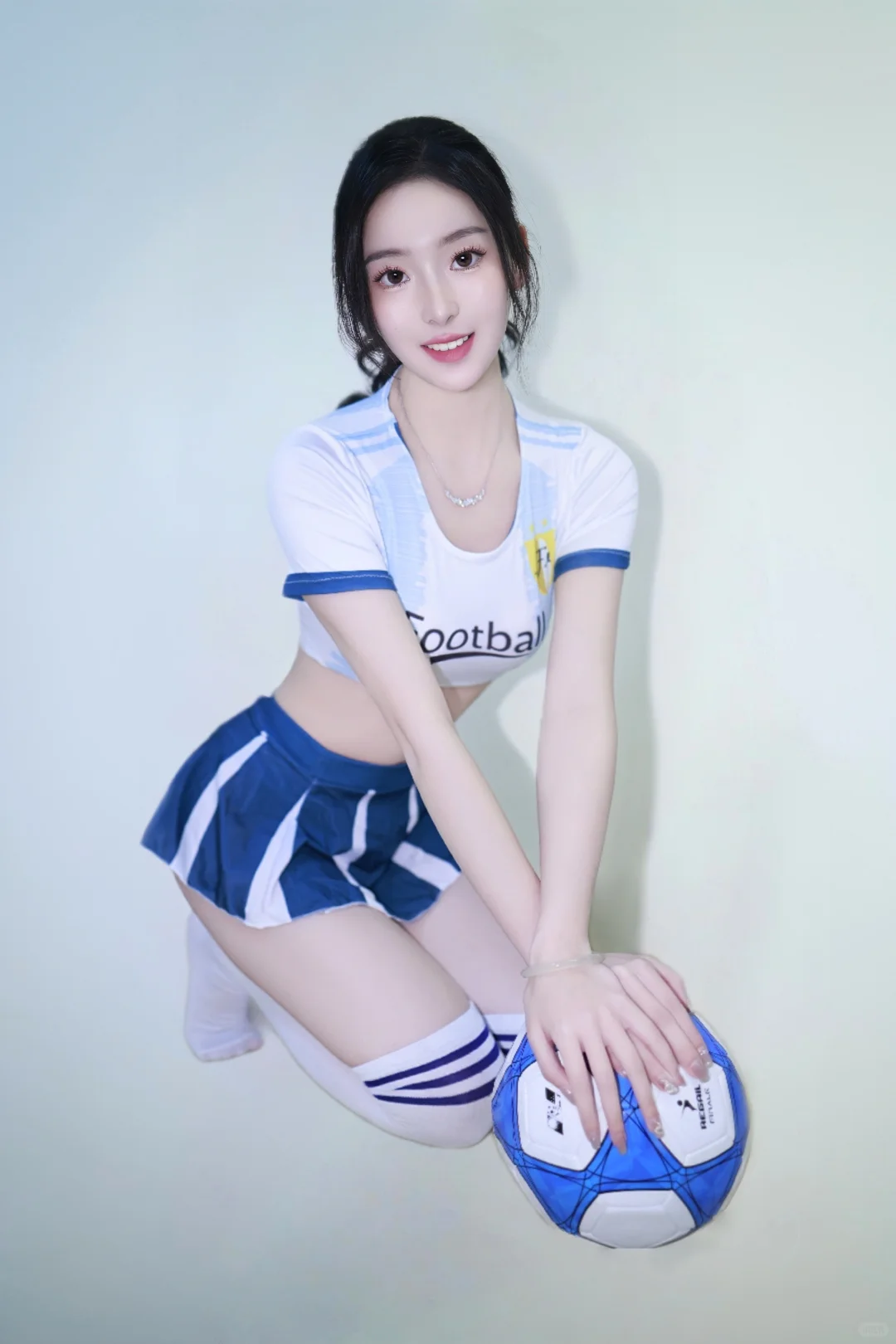 ins 气质足球宝贝