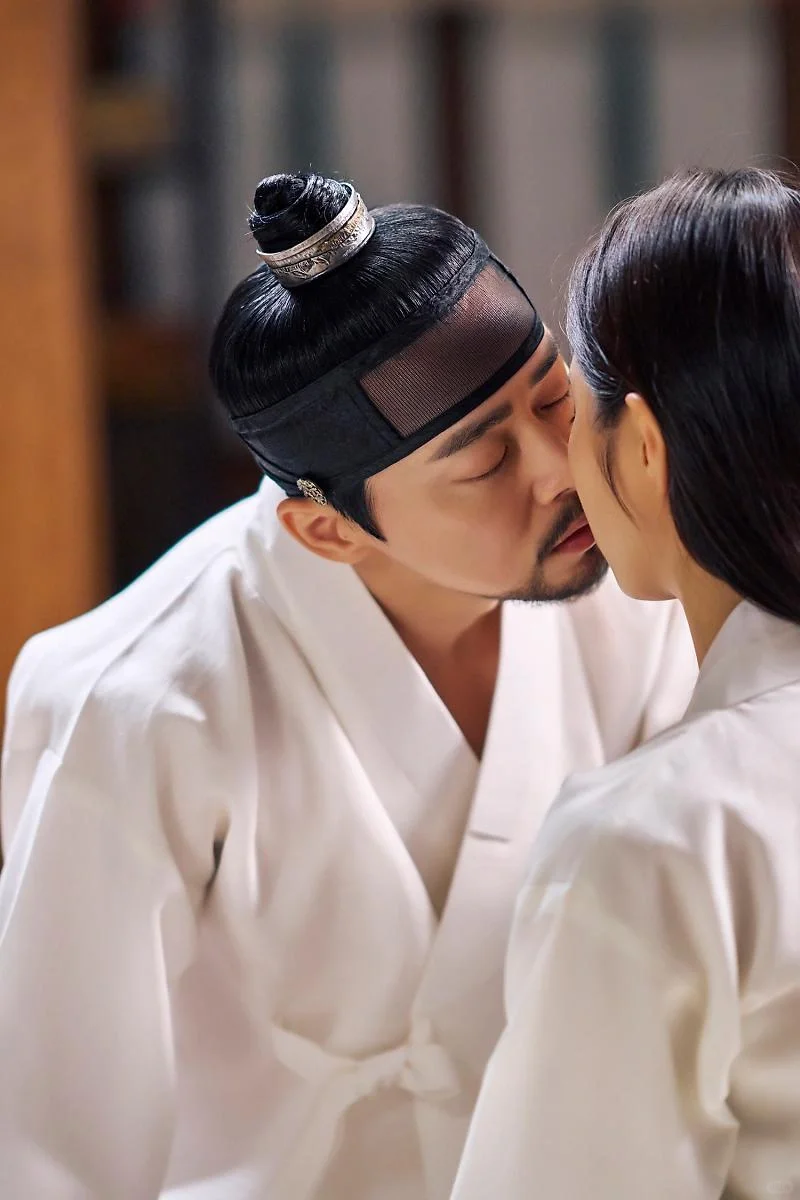 暴风哭泣的爱情🎎剧情达到高潮