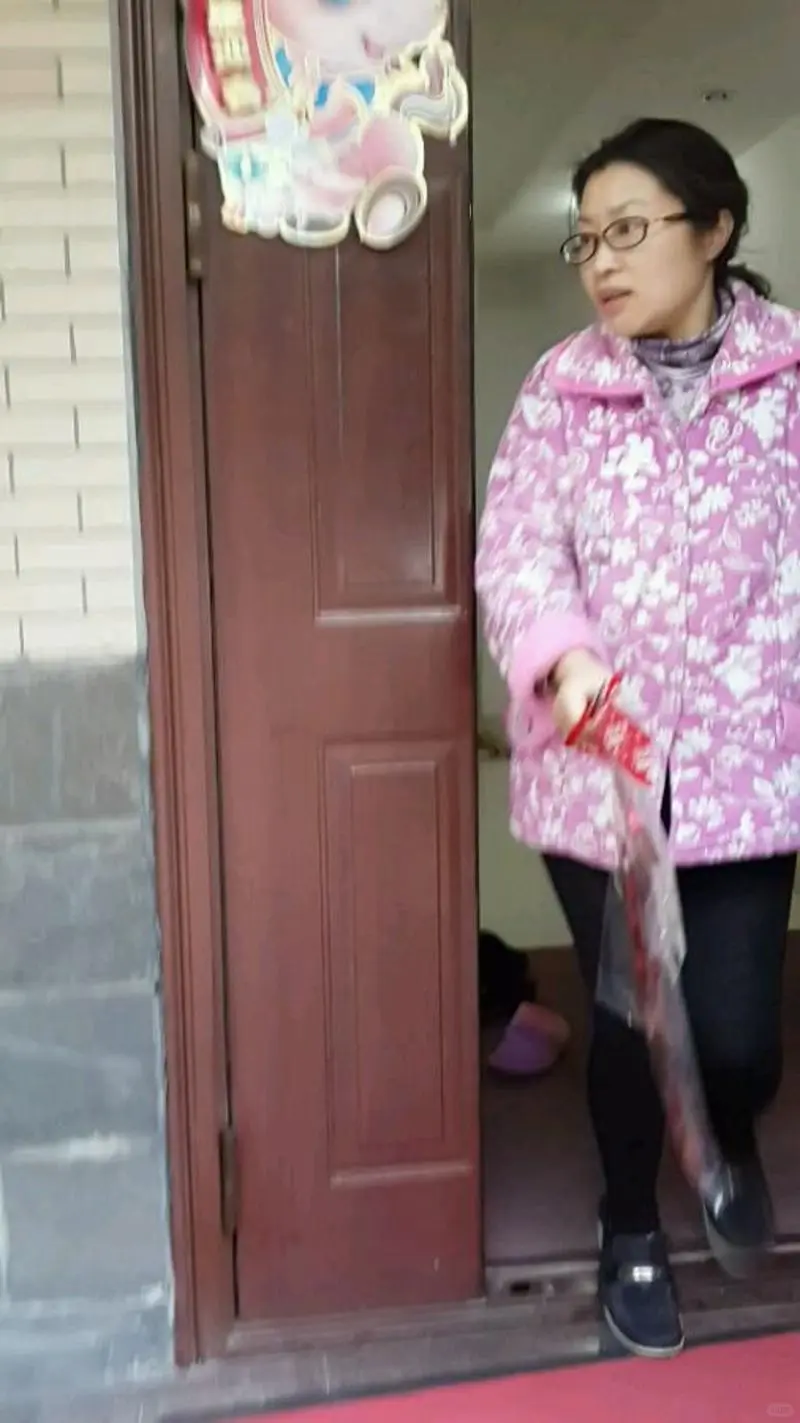 老照片，回顾美丽气质反差熟女（285/300）