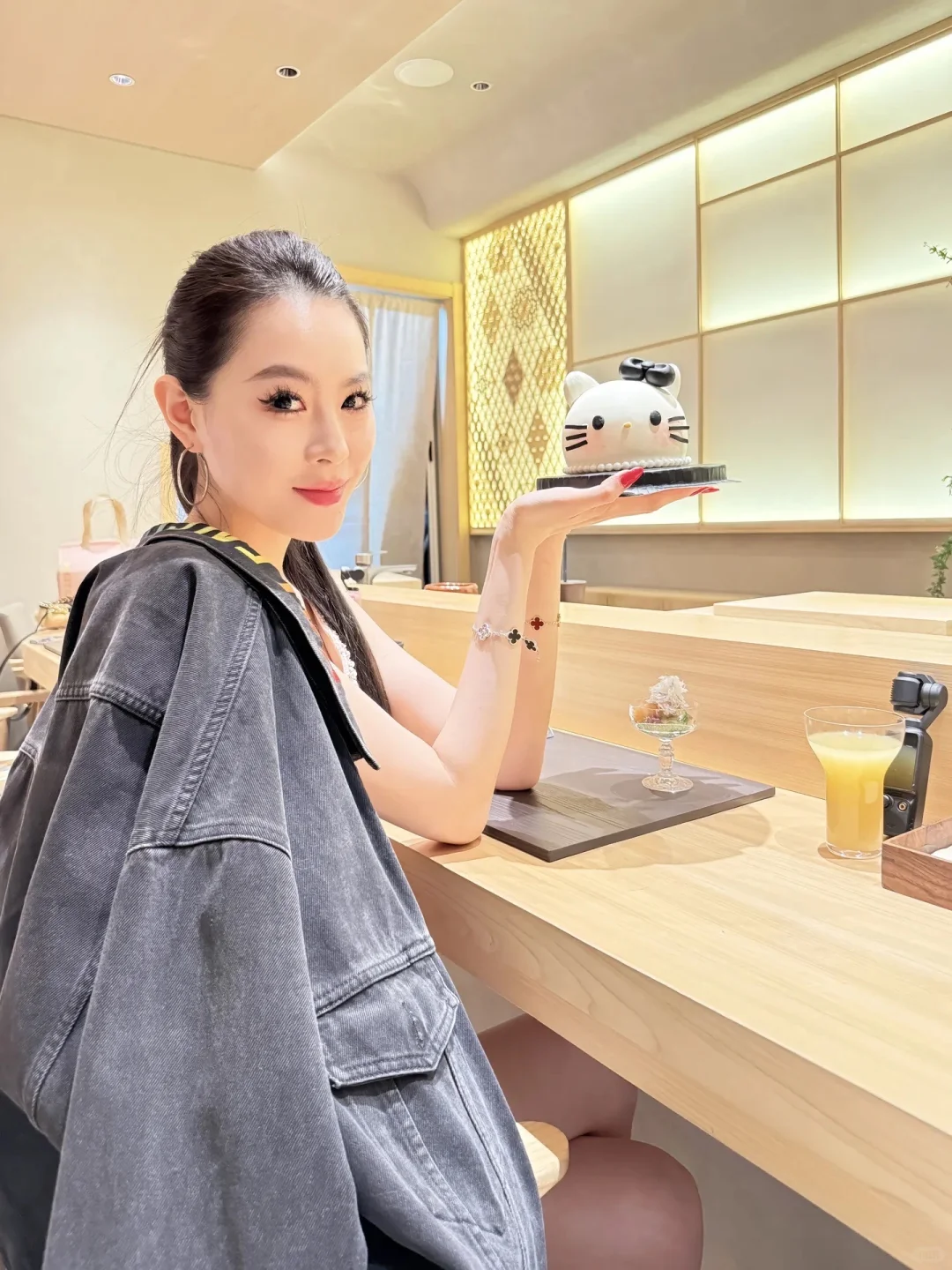 我愿称之为“性感女神”