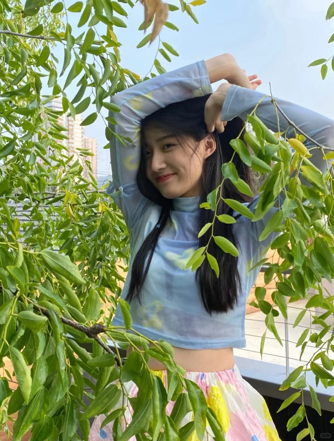 看看你们的卢昱晓美照库存