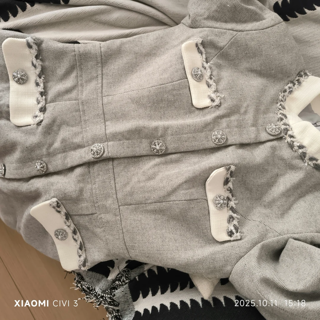 萝萝子家的穿搭日记OOTD