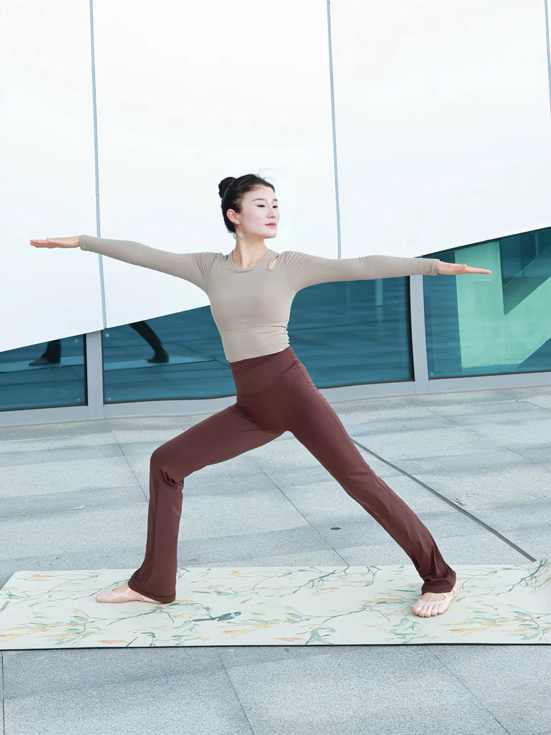 一些瑜伽pose～🧘‍♀️极吉瑜伽服